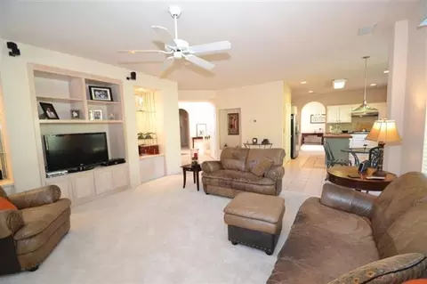 2432 E Christopher Dr, Fresno, CA 93720 photo 8