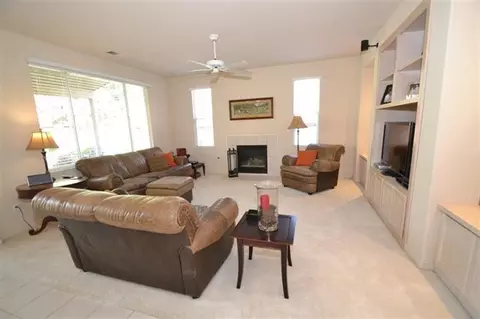 2432 E Christopher Dr, Fresno, CA 93720 photo 7