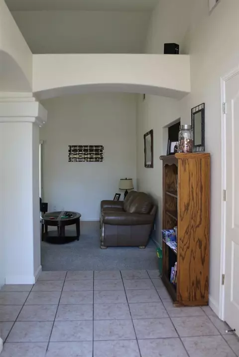 752 Hanson Ave, Clovis, CA 93611 photo 6