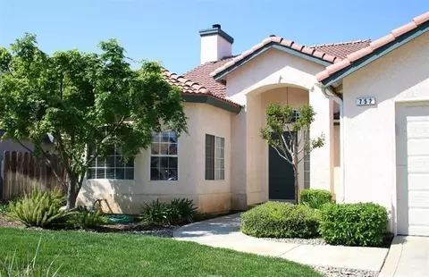 752 Hanson Ave, Clovis, CA 93611 photo 3