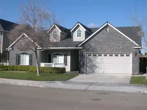6672 E Lowe Ave, Fresno, CA 93727 photo 1