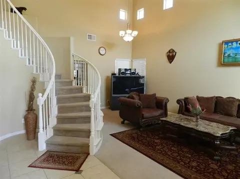 2959 Duncan Ave, Clovis, CA 93611 photo 2