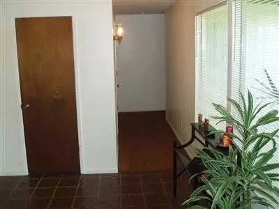 692 E Ann Dr, Reedley, CA 93654 photo 4