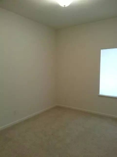 307 Everglade Ave, Clovis, CA 93619 photo 9