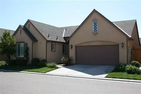 4064 Heritage Ln, Clovis, CA 93619 photo 2