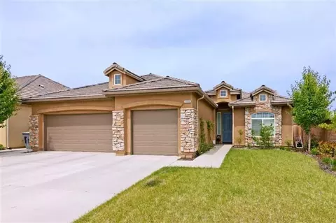 3389 Poe Ave, Clovis, CA 93619 photo 1