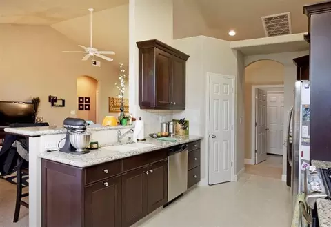 3389 Poe Ave, Clovis, CA 93619 photo 7