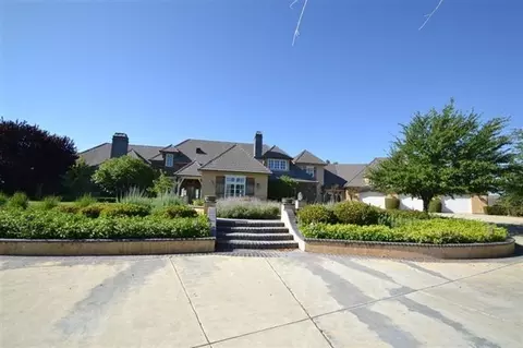 18320 Watts Valley Rd, Sanger, CA 93657 photo 1