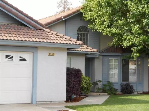 2552 Paul Ave, Clovis, CA 93611 photo 2