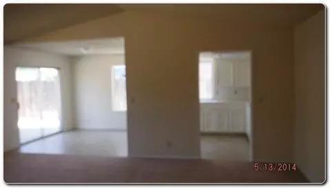 2384 5th St, Sanger, CA 93657 photo 3