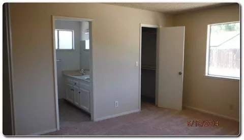 2384 5th St, Sanger, CA 93657 photo 5