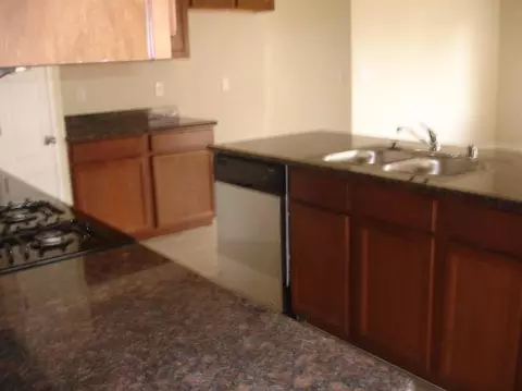 1906 Eagle Dr, Madera, CA 93638 photo 7