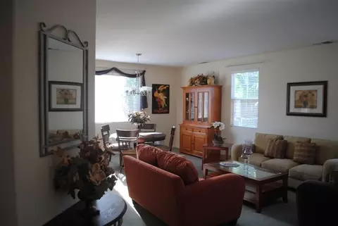 933 Pinewood Ave, Sanger, CA 93657 photo 8