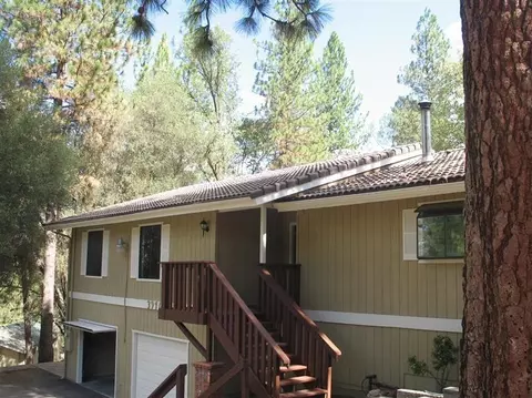 39761 Pine Ridge Rd, Oakhurst, CA 93644 photo 3