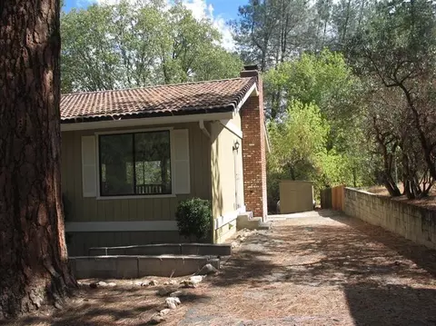 39761 Pine Ridge Rd, Oakhurst, CA 93644 photo 4