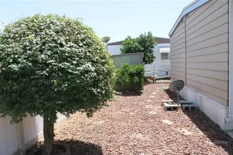 1218 E Cleveland Ave #49, Madera, CA 93638 photo 3