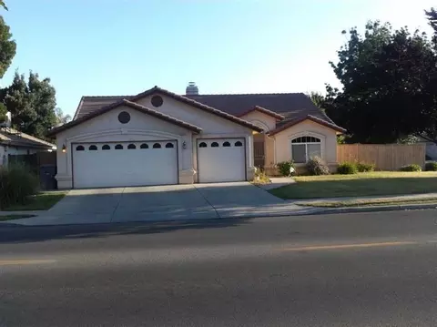 2048 Riverview Dr, Madera, CA 93637 photo 1