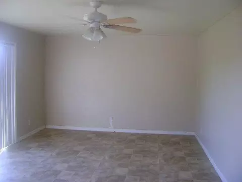 1609 Cherry Ave, Sanger, CA 93657 photo 4