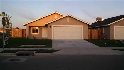 217 N A St, Madera, CA 93638 photo 1