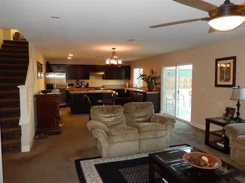 509 Pear St, Madera, CA 93638 photo 9