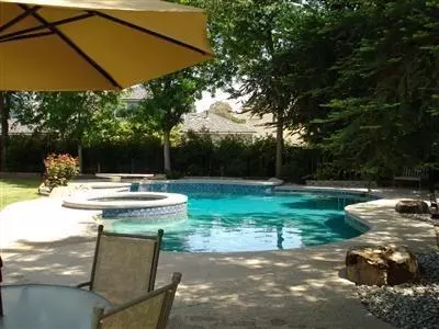 718 Athens Ave, Clovis, CA 93611 photo 8