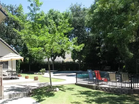 718 Athens Ave, Clovis, CA 93611 photo 9