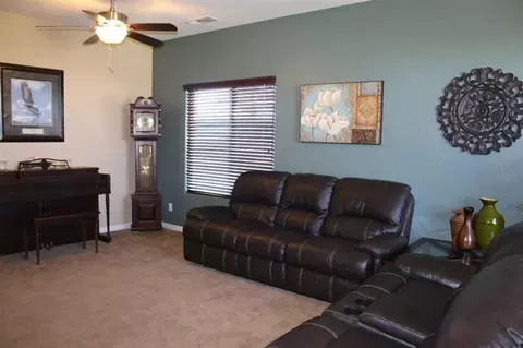 3102 Norwich Ave, Clovis, CA 93619 photo 8
