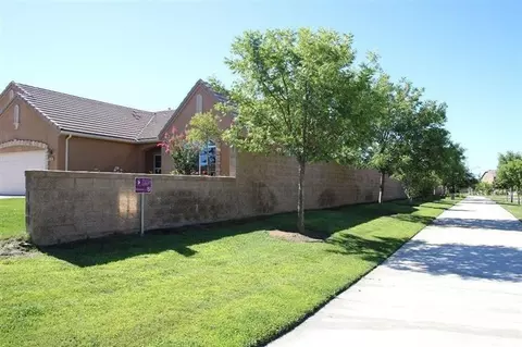 3102 Norwich Ave, Clovis, CA 93619 photo 4