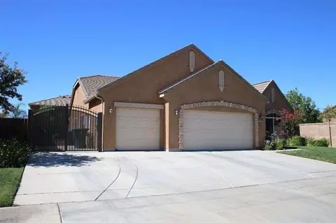 3102 Norwich Ave, Clovis, CA 93619 photo 2