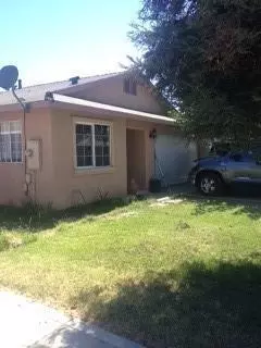 116 W Clark St, Madera, CA 93638 photo 1
