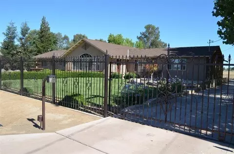 24896 Brook Dr, Madera, CA 93638 photo 5