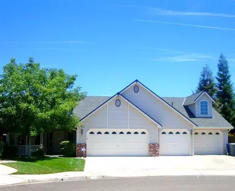 1991 N Orangewood Ave, Clovis, CA 93619 photo 1