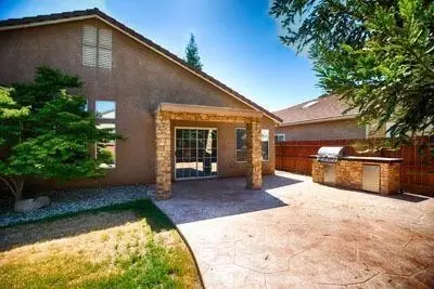 1750 N Mckelvy Ave, Clovis, CA 93619 photo 6