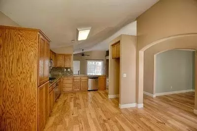 1750 N Mckelvy Ave, Clovis, CA 93619 photo 3