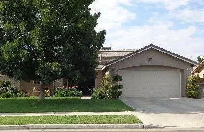 15878 W Sunset Ave, Kerman, CA 93630 photo 1