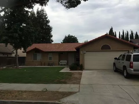 1270 Colombard Dr, Madera, CA 93637 photo 1