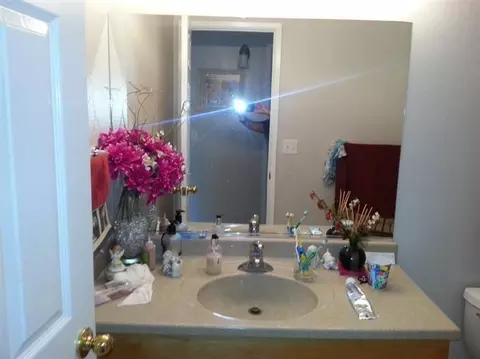 14859 W Stanislaus Ave, Kerman, CA 93630 photo 1