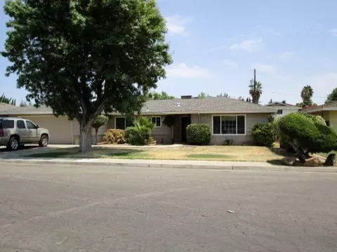 413 Shannon Ave, Madera, CA 93637 photo 1