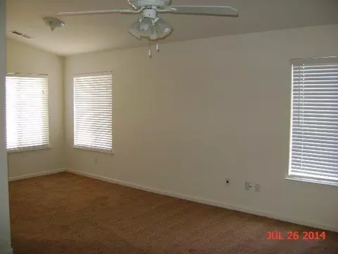 15920 W Stanislaus Ave, Kerman, CA 93630 photo 9