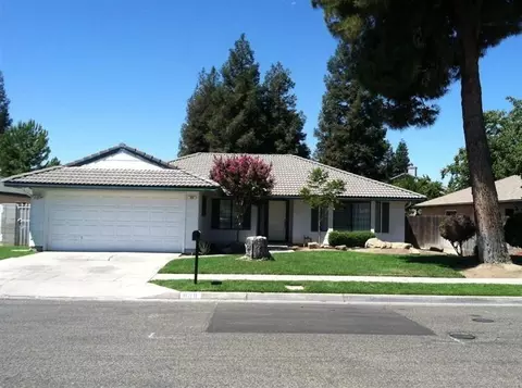 808 Monocott Dr, Madera, CA 93637 photo 1