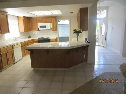 121 Gable Way, Madera, CA 93637 photo 7