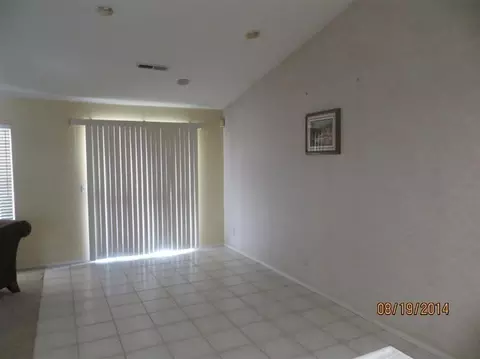121 Gable Way, Madera, CA 93637 photo 8