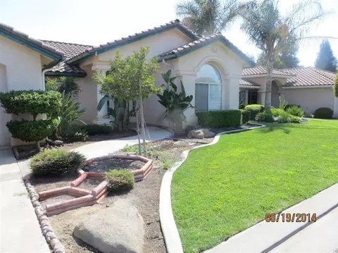 121 Gable Way, Madera, CA 93637 photo 1
