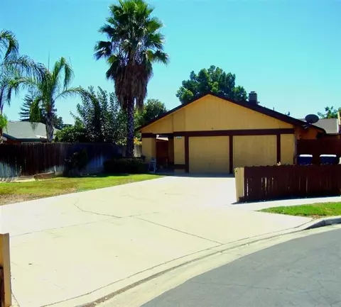 4838 E Atchison Ave, Fresno, CA 93725 photo 1