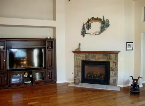 211 N Terry Ave, Clovis, CA 93612 photo 8