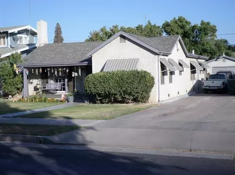 1006 W Yosemite Ave, Madera, CA 93637 photo 2