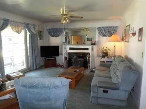 1006 W Yosemite Ave, Madera, CA 93637 photo 3