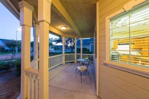 649 Prescott Ave, Clovis, CA 93619 photo 3