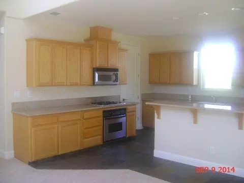 2644 W Atchison, Sanger, CA 93657 photo 5