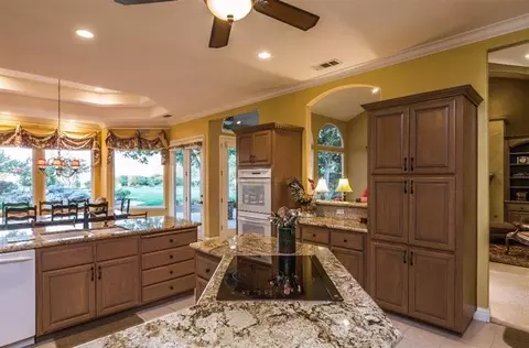 5884 E Province Ave, Clovis, CA 93619 photo 6